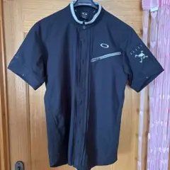 Oakley 黒 半袖ボタンシャツ