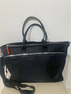 diesel ブラックトートバッグ ショルダーストラップ付き