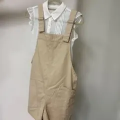 ベージュ サロペット ショートパンツのサムネイル