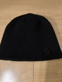 VOLCOM ニット帽 ビーニー ブラックのサムネイル