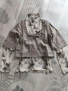 バタフライ柄メローフリルカットソーZARAアンドイットソウルベリー韓国GU無印