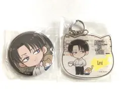 進撃の巨人　プリンセスカフェ　リヴァイ　アクキー　缶バッジ　猫