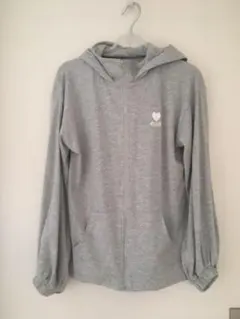 レピピアルマリオ  repipi armarioパーカーMサイズ