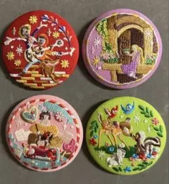 ディズニー刺繍缶バッジ4個セット