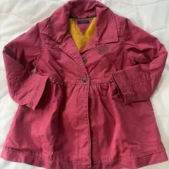 濃いピンク ジャケット 長袖 ボタン付き
