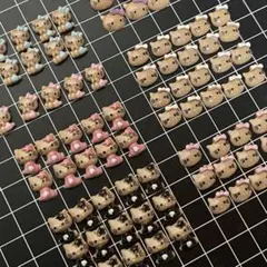 日焼けキティちゃん　パーツ　85個