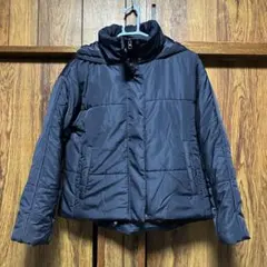 フード付きネイビーブルーダウンジャケット