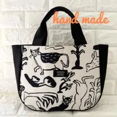 ラウンドトートバック　猫柄　ネコトショクブツ