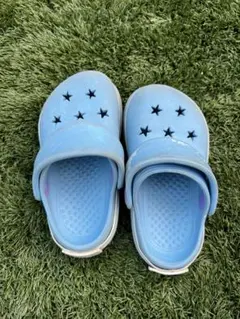 水色 星型穴あきデザイン サンダル　クロックス