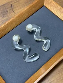 IriaAshimine イリアアシミネ SNAKE EARRING CLEAR
