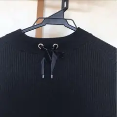 黒 リブ編み ドローストリング ニット