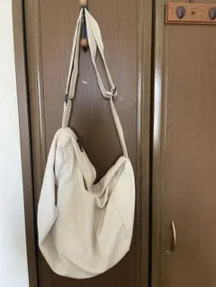 学生大人気ベージュ ホワイト ショルダーバッグarchiveシティ系