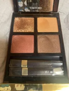 TOM FORD アイカラークワッド 26 LEOPARD SUN