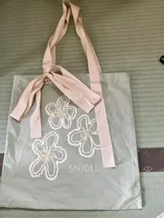 SNIDEL トートバッグ 花柄 リボンのサムネイル