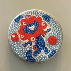 キラキラ⭐︎ミャクミャク柄のラムネ缶