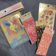 サンリオ　タイルシール　バインダー　シール帳　ウサハナ　キティ　日焼け