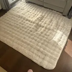MRMAX ポコポコラグ　ホワイトファー風　ラグ　カーペット