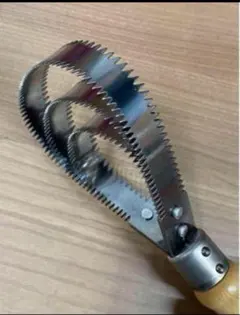 Item thumbnail for item 22af31a5-6fc5-4ef1-9b9c-2f4ac1a847e3