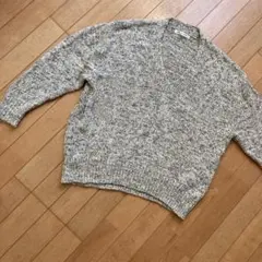 vネック ニット