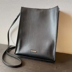 HARE ショルダーバック ブラックのサムネイル