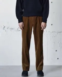 COMOLI 【3】コーデュロイワンタックパンツ