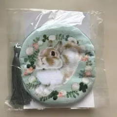 フェリシモ★タッセル付き丸型ポーチYOU+MORE! うさぎ雑貨コレクション