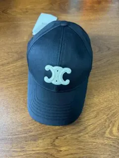 CELINE 黒 ベースボールキャップ