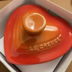 LE CREUSET 両手鍋 ハート型 レッド - メルカリ