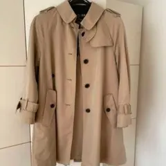 ベージュ トレンチコート