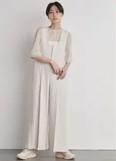 【クリーニング済】ほぼ新品　サイズ1 emmi  アイボリー