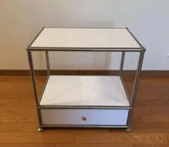 スチールキャビネット