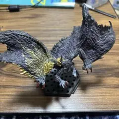 モンスターハンター　混沌に呻くゴアマガラ フィギュア