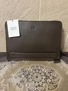 【新品】TKEO KIKUCHI　クラッチバッグ（ショルダー付）26,400円