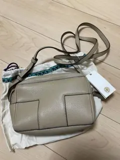トリーバーチ　ベージュレザーショルダーバッグ