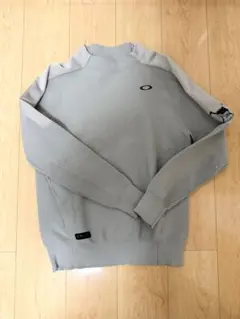 【良品】オークリー スカル ゴルフ Vネック セーター グレー L 異素材編み 良品】オークリー スカル ゴルフ Vネック セーター グレー L 異素材