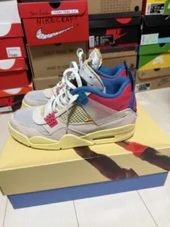 UNION NIKE AIR JORDAN 4 RETRO GUAVA ICE