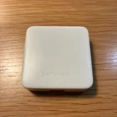 SwitchBot Hub Mini 本体とUSBケーブル