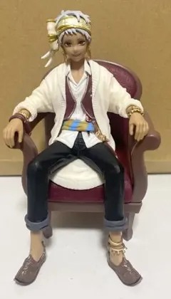 ツイステッドワンダーランド　カリム•アルアジーム　プライズフィギュア