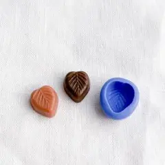 434 リーフチョコレート型 葉っぱ モールド 樹脂粘土 シリコン ミニチュア