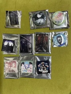Ado【Adotomy】ランダム缶バッジ 8種 - メルカリ