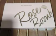Rose Bomb アイシャドウパレット