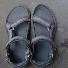 Teva (テバ) メンズ ハリケーン4 サンダル グレー 27cm