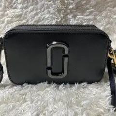 【美品】マークジェイコブス ショルダーバッグ カメラバッグ ロゴ スクエア