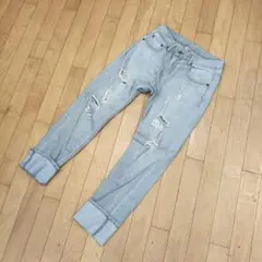 ライトブルー スキニーデニム ダメージ加工