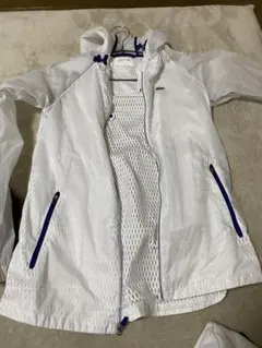 ラコステ ランニングウェア雨