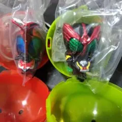 仮面ライダー カプセルトイ 2個セット　カブト　オーズ