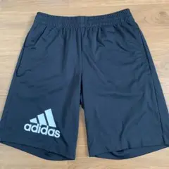 adidas トレーニングウェア ハーフパンツ黒 160サイズ