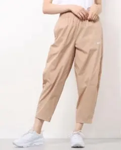 新品　ナイキ　スポーツウェア　ハイライズカーブパンツ　XL