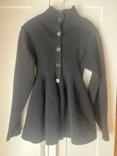 Lugnoncure ハイネックニットセーター ブラック ペプラム