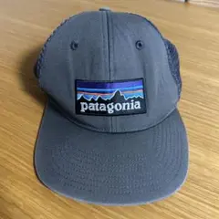パタゴニア　キャップ　グレー